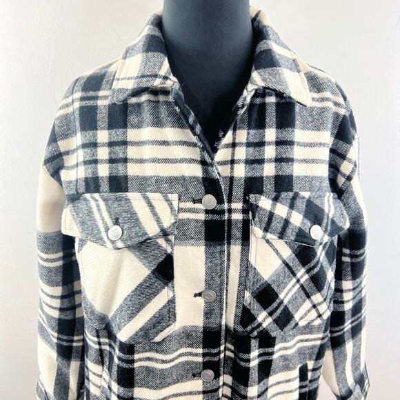 ZARA White Black Wool Blend Flannel Shacket Plaid Pockets Front Button Size XS - Picture 3 of 10